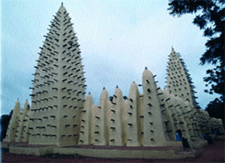 mosque_de_dioulassoba_a_bobo_dioulasso.gif