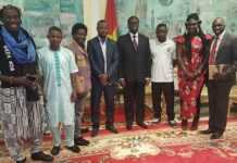 Burkina : un collectif d’artistes lance une campagne pour rappeler que le Faso passe avant tout!