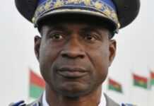 Burkina : près de 20 soldats arrêtés pour avoir tenté de libérer Gilbert Diendéré Burkina : près de 20 soldats arrêtés pour avoir tenté de libérer Gilbert Diendéré