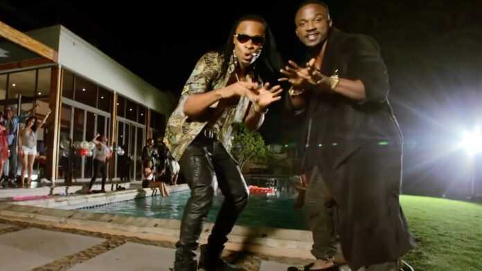 Musique du Nigeria : Flavour et Iyanya font vibrer dans Jombolo