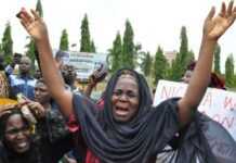 Nigeria : Boko Haram libère 21 filles parmi les lycéennes de Chibok Nigeria : Boko Haram libère 21 filles parmi les lycéennes de Chibok