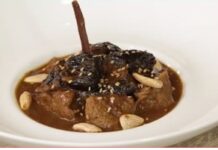 Le tajine aux pruneaux Le tajine aux pruneaux