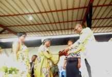 Cameroun : S.M. Gustave Ebanda met du baume aux cœurs des femmes de Douala Cameroun : S.M. Gustave Ebanda met du baume aux cœurs des femmes de Douala