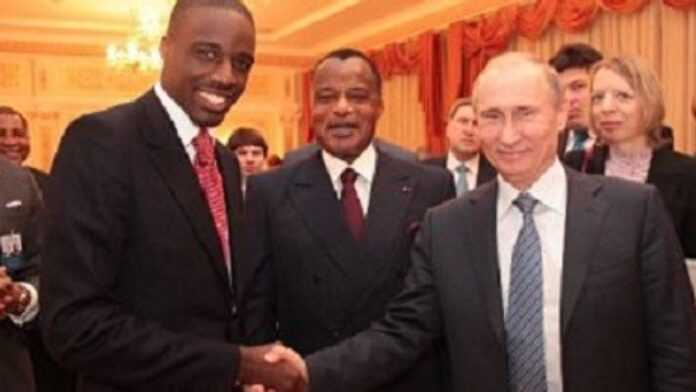 La fierté d'un grand-père : Denis Sassou N'Guesso présentant Omar Dennis Bongo à Vladimir Poutine