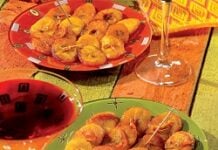 Aloko bananes plantain à l’huile de palme rouge Aloko bananes plantain à l’huile de palme rouge