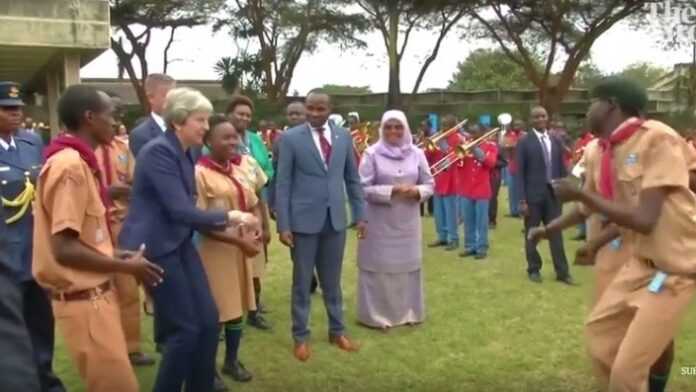 Theresa May au Kenya