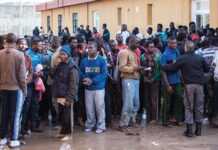 Maroc : ces milliers de migrants jetés à la frontière avec l’Algérie Maroc : ces milliers de migrants jetés à la frontière avec l’Algérie