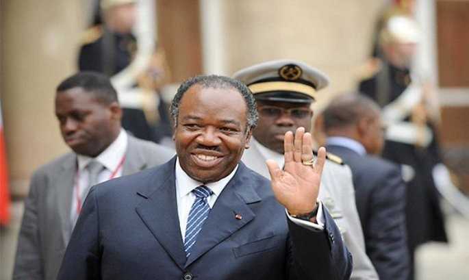 Ali Bongo évacué