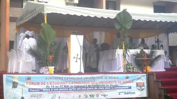 Forum etudiant de Douala