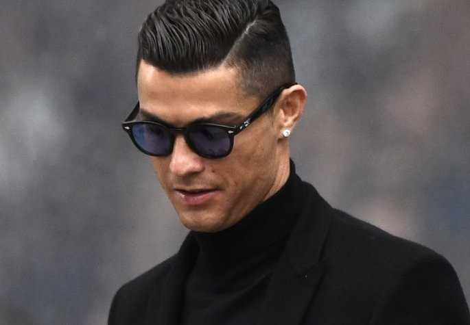L'incroyable histoire d'amour entre Cristiano Ronaldo et une fille mineure !