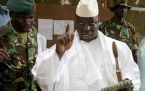 Yahya Jammeh dans ses œuvres