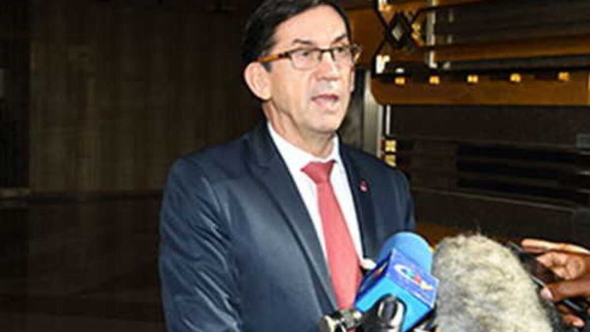 Cameroun France Les adieux de l'ambassadeur Gilles Thibault