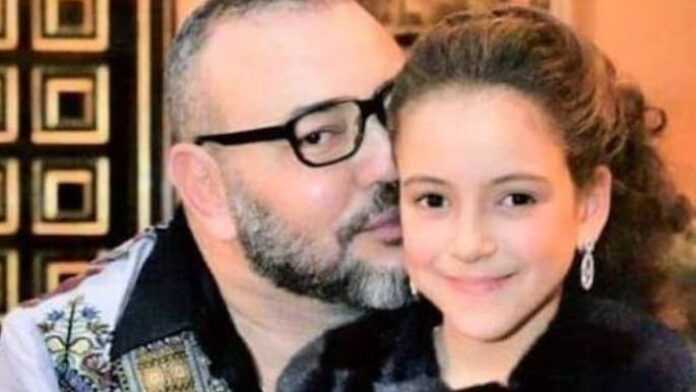 Le roi du Maroc, Mohammed VI, et sa fille Lalla Khadija