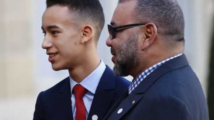 Le prince Moulay el Hassan et le roi Mohammed VI du Maroc
