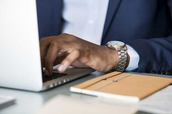 business-3365362_1280