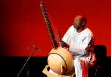 Accusés d’avoir endommagé la kora de Ballaké Sissoko : les Etats-Unis démentent Ballaké Sissoko