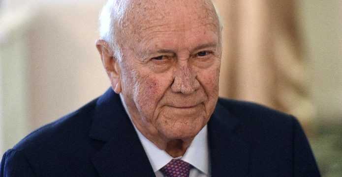 Afrique du Sud : après ses propos incendiaires, l'ancien Président Frederik de Klerk s'excuse