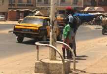 Sénégal, Covid-19 : le port du masque non respecté, les enfants toujours dans les rues (vidéos) Sénégal, Covid-19 : le port du masque non respecté, les enfants toujours dans les rues (vidéos)