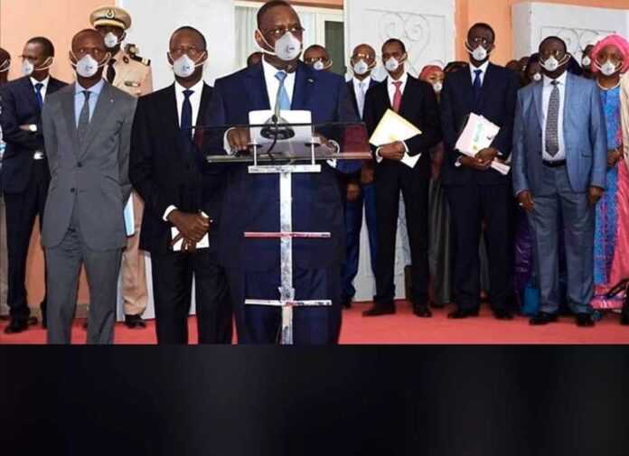 Macky Sall masque