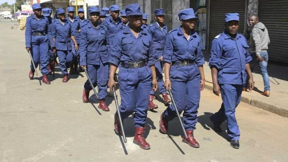 Zimbabwe La Police A T Elle Torturé Trois Militantes Du Mdc 