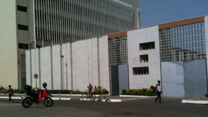 Banque-centrale-du-Ghana-620x330 Banque-centrale-du-Ghana-620x330