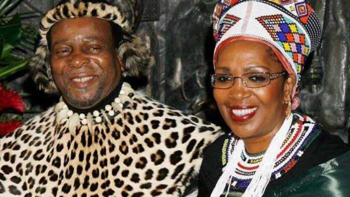 Le roi Goodwill Zwelithini et la reine Shiyiwe Mantfombi