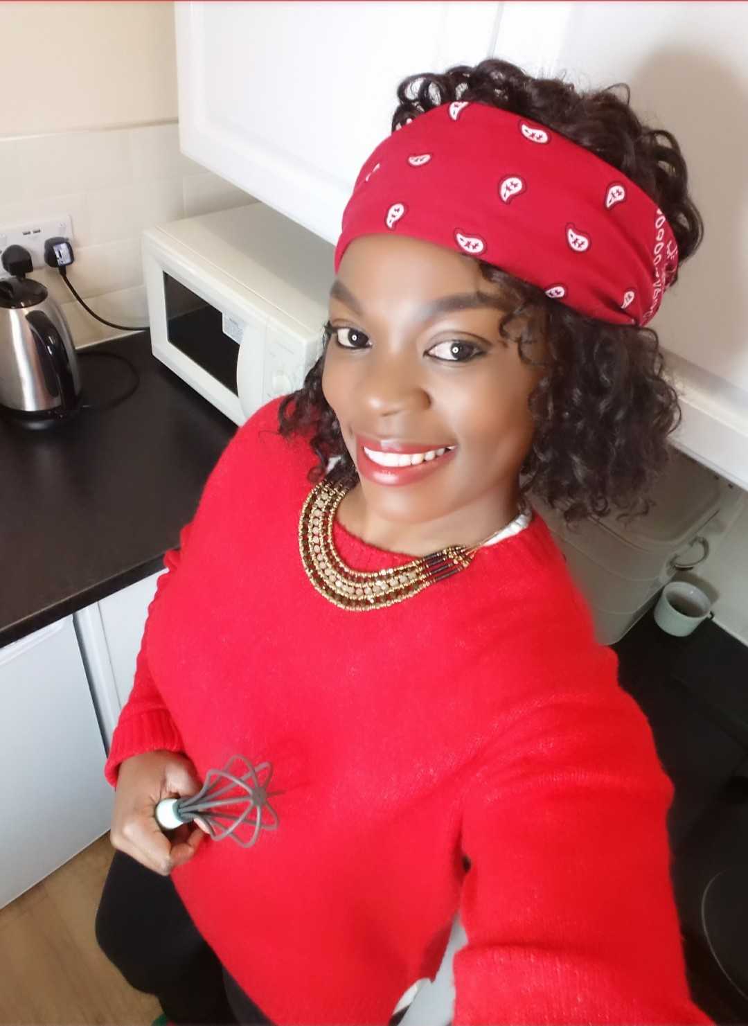 Qui est Gisèle Mbeku, cette Congolaise qui fait rayonner la cuisine africaine sur les réseaux sociaux ?