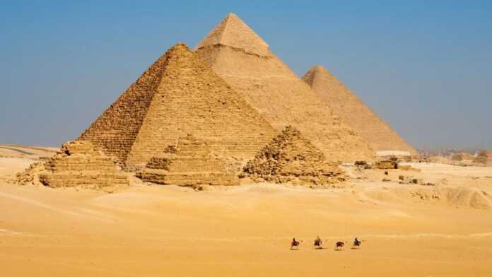 Les pyramides de Gizeh