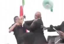 Somaliland, Insolite : bagarre entre le chef de l’Etat et le président de l’Assemblée nationale (vidéo) Somaliland, Insolite : bagarre entre le chef de l’Etat et le président de l’Assemblée nationale (vidéo)