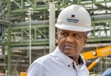Nigeria : démarrage chaotique de la raffinerie Dangote Nigeria : démarrage chaotique de la raffinerie Dangote