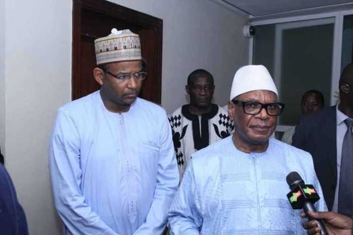 Mali : Ibrahim Boubacar Keïta et Boubou Cissé « arrêtés » à Bamako ?