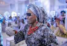 Beyonce change le destin de Mojisola Odegbami, une dame de 69 ans Beyonce change le destin de Mojisola Odegbami, une dame de 69 ans