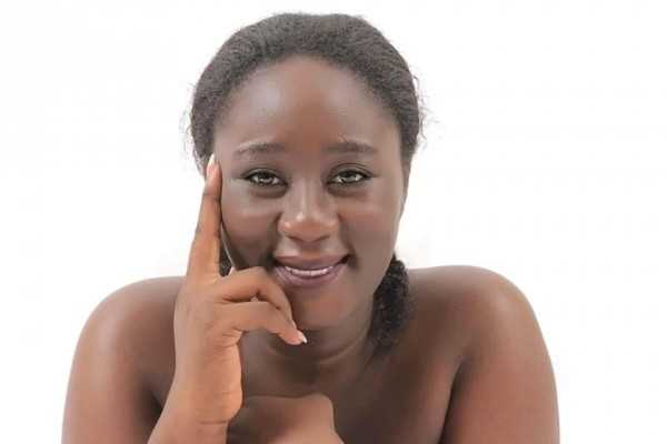La chroniqueuse Zunon Eunice nominée au Critérium Africain 2020