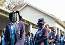 Zimbabwe : les enseignants en colère menacent de boycotter les examens Zimbabwe : les enseignants en colère menacent de boycotter les examens