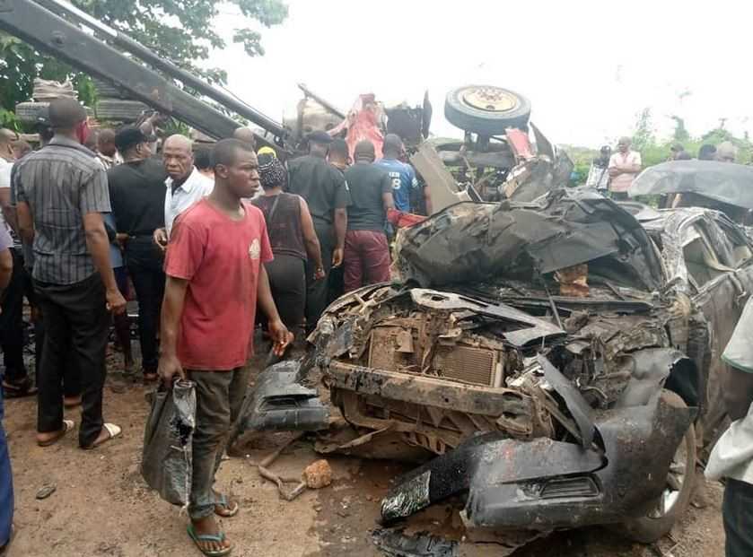 Nigeria : au moins 6 morts et 14 blessés dans deux accidents