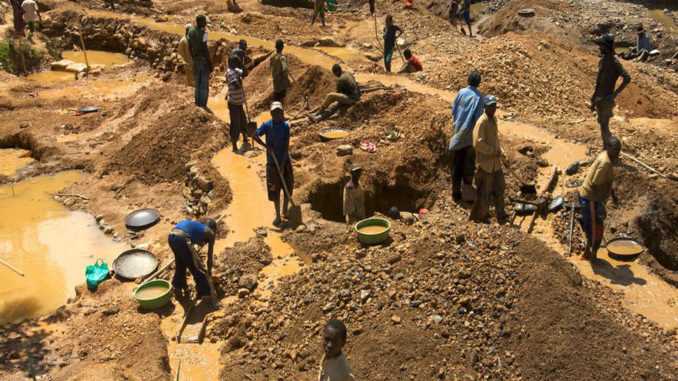 RDC : ce que l'on sait de la mort de plus de 50 personnes dans trois puits d'exploitation artisanale d'or à Kamituga