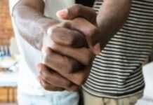 Nigeria : une équipe de production passible de prison à cause d’un film homosexuel Nigeria : une équipe de production passible de prison à cause d’un film homosexuel