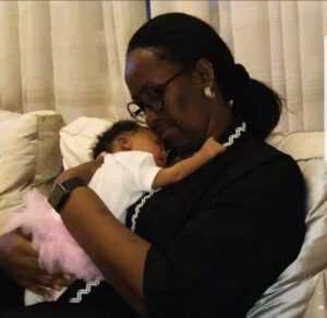 Jeannette Kagame et sa petite-fille