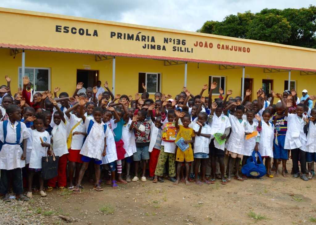 L'Angola rouvrira ses écoles le 9 octobre