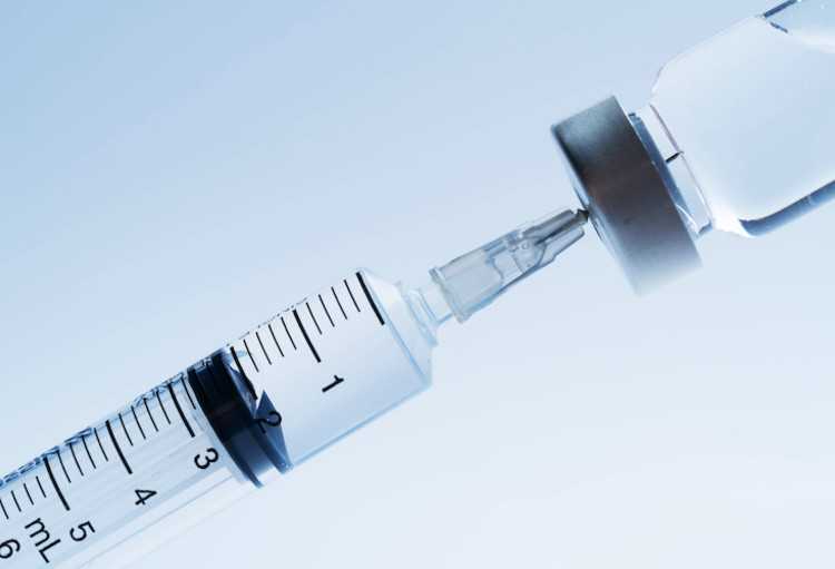 Covid-19 : l'Institut Pasteur et Microsoft ont-ils les brevets du vaccin ? (vidéo)