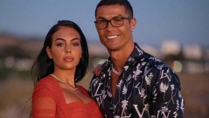 Video-Cristiano-Ronaldo-et-sa-femme-dansent-en-amoureux-sur-la-chanson-Jerusalema-758x474