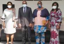 Togo : une bachelière de 51 ans dispensée des frais d’études à l’Université de Lomé Togo : une bachelière de 51 ans dispensée des frais d’études à l’Université de Lomé