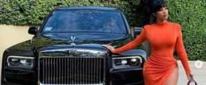 Cardi b shows off her new custom rolls royce cullinan that she still cant drive 150628 7