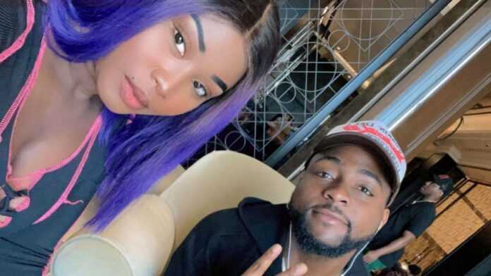 Carmen Sama et Davido (31 oct 21)