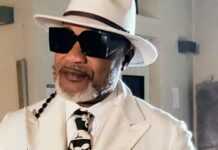 Koffi Olomide dédie une chanson émouvante à sa mère (vidéo) Koffi Olomide dédie une chanson émouvante à sa mère (vidéo)
