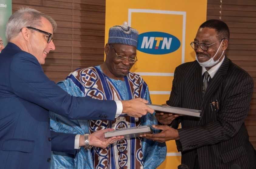 Cameroun : Partenariat Public-Privé entre le Fonds national de l'emploi et MTN