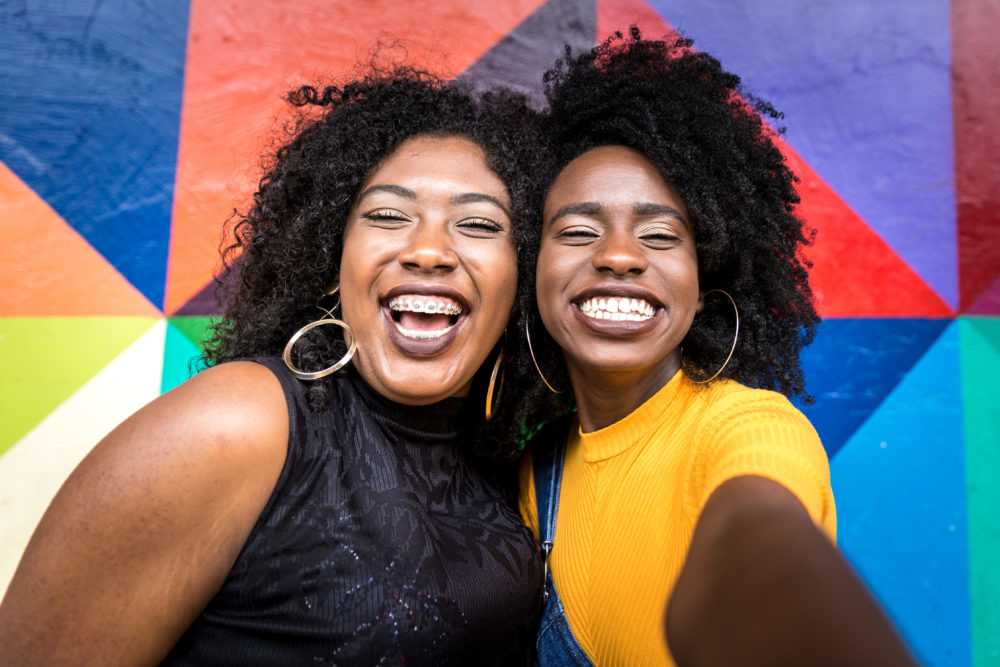 YouTube : 55,6 milliards FCFA pour la création de contenus sur les Noirs