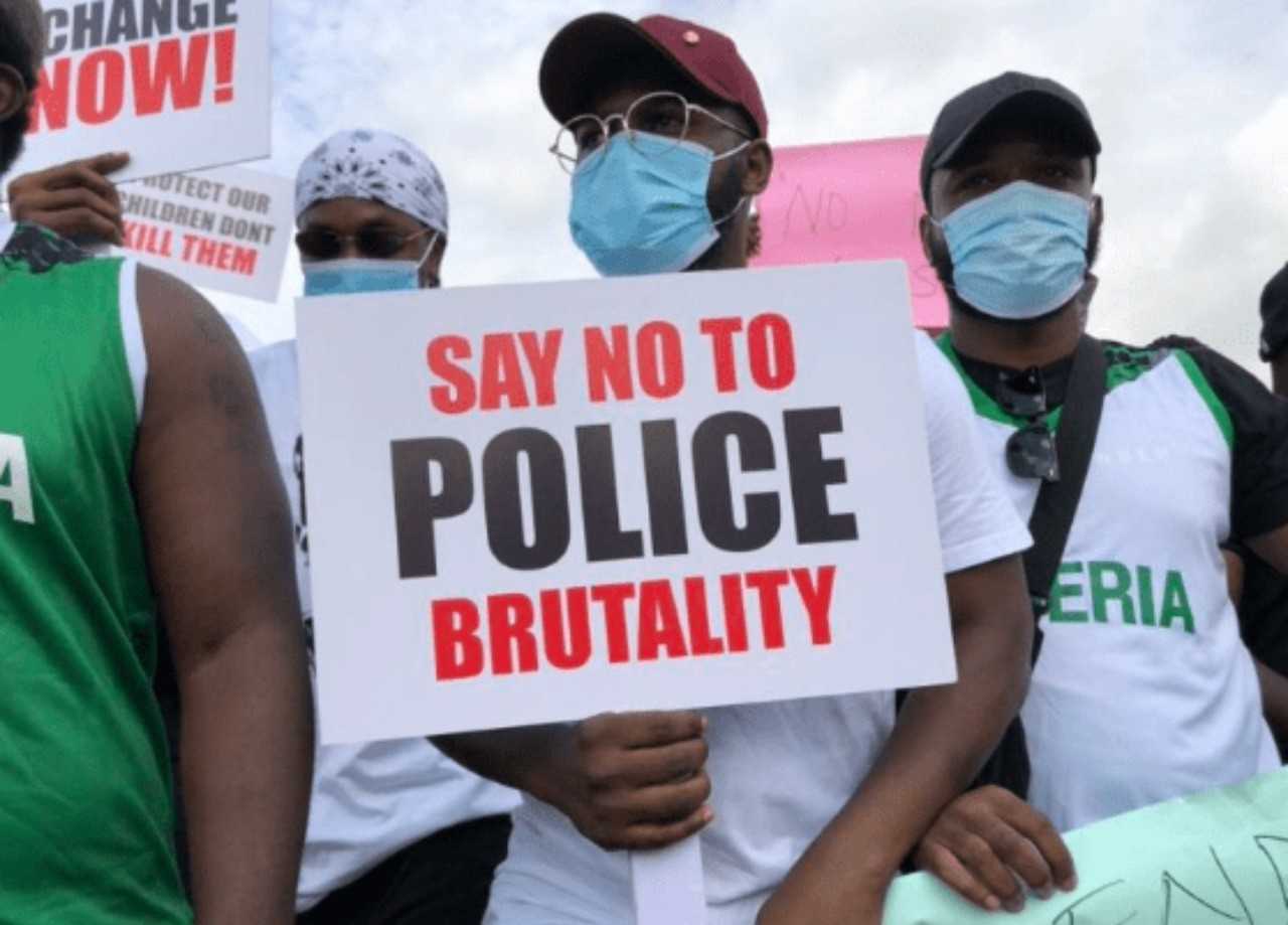 Nigeria : un commissaire adjoint de la police et neuf officiers supérieurs licenciés