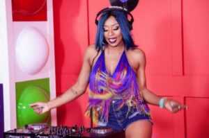 DJ Zinhle