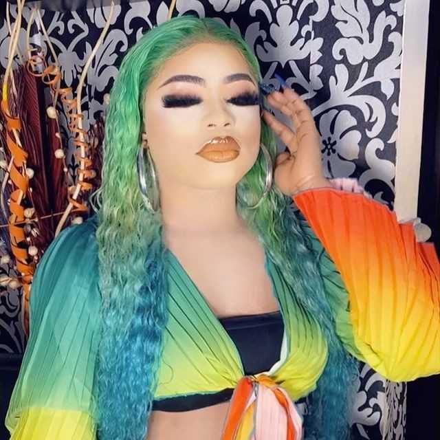 Bobrisky, numéro un des travestis en Afrique ?